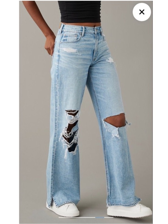 American Eagle Denim - American Eagle Super High-Rise Baggy Wide Leg Distressed Jeans Light Wash Size 0